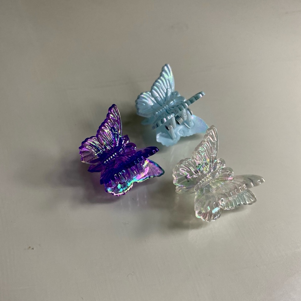 Free with a purchase - set of butterfly hair clips